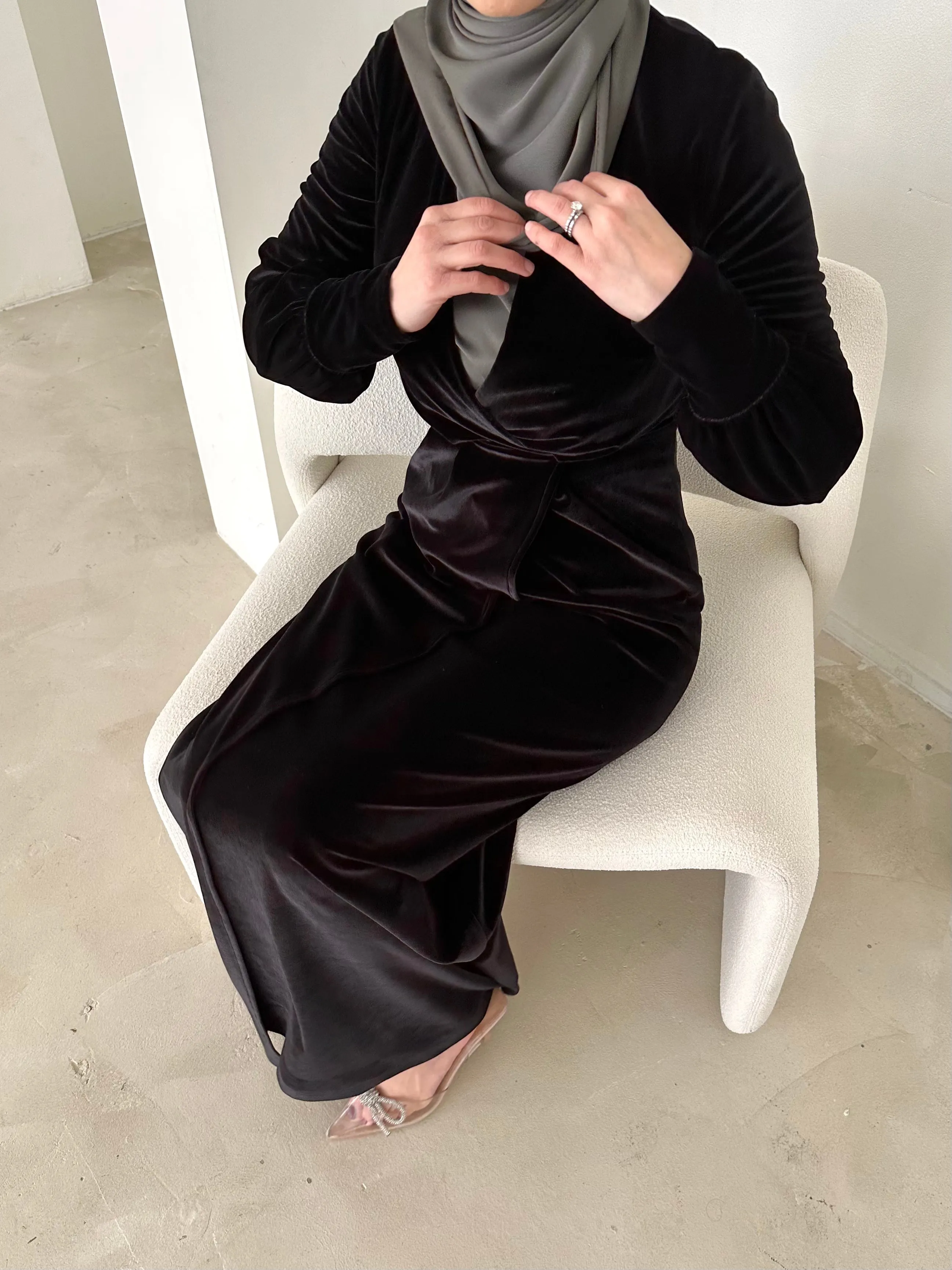 ALARA VELVET DRESS