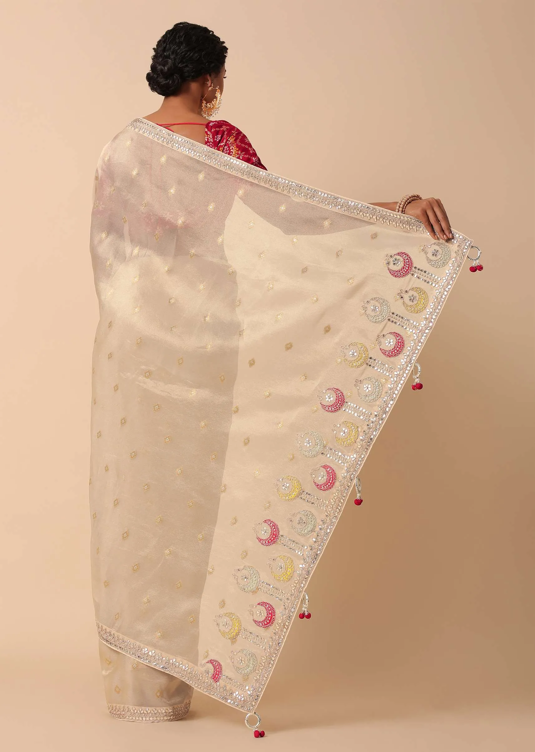 Beige Silk Embroidered Saree Set With Unstitched Blouse Piece