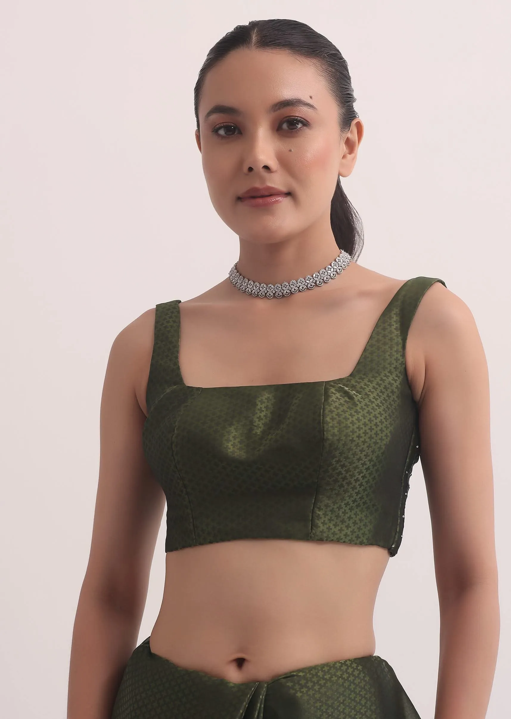 Forest Green Jacquard Saree In Cutdana Embroidery With Unstitched Blouse