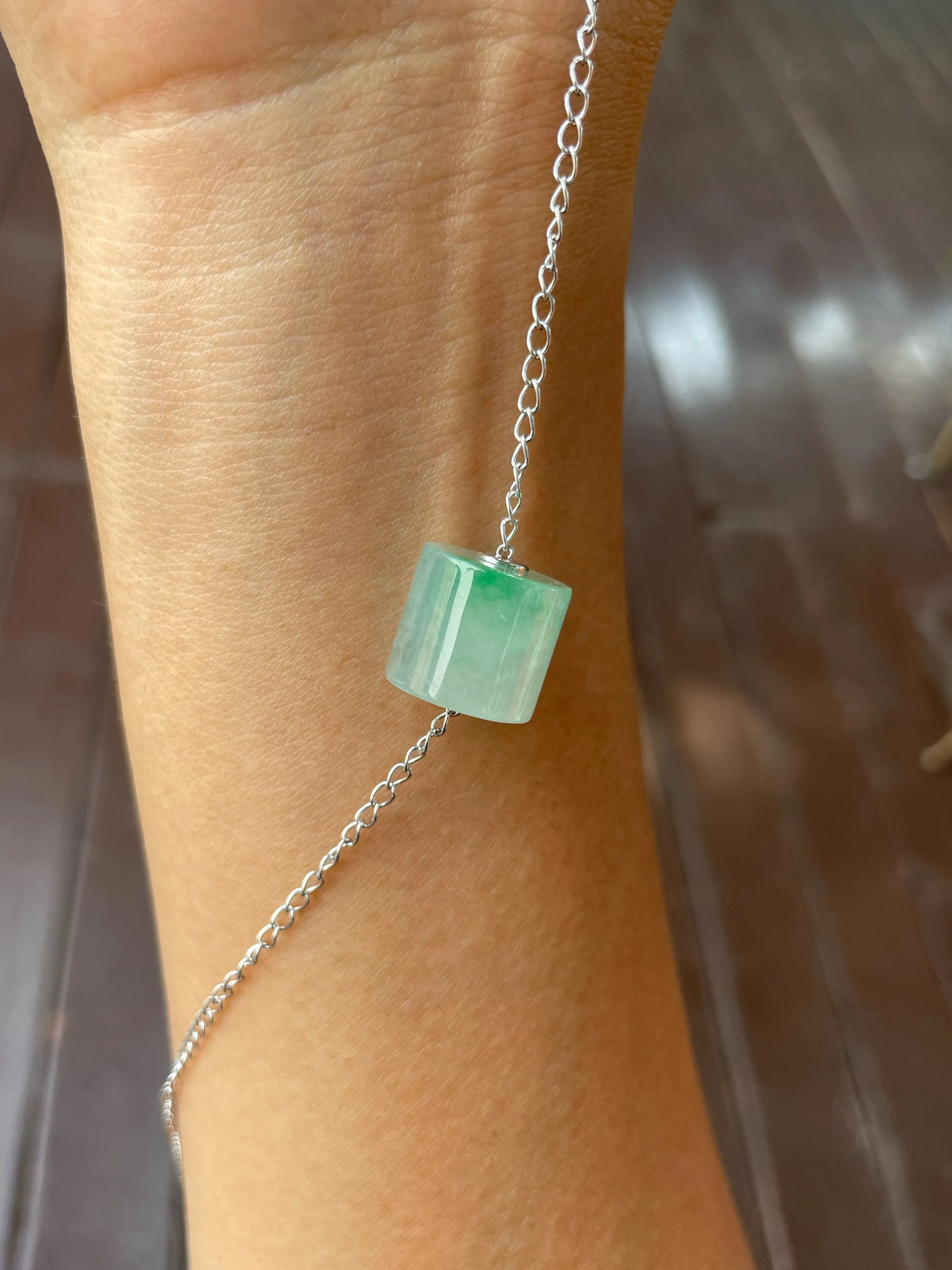 Icy Green Jade Barrel Necklace - Lu Lu Tong 路路通 (NJN035)
