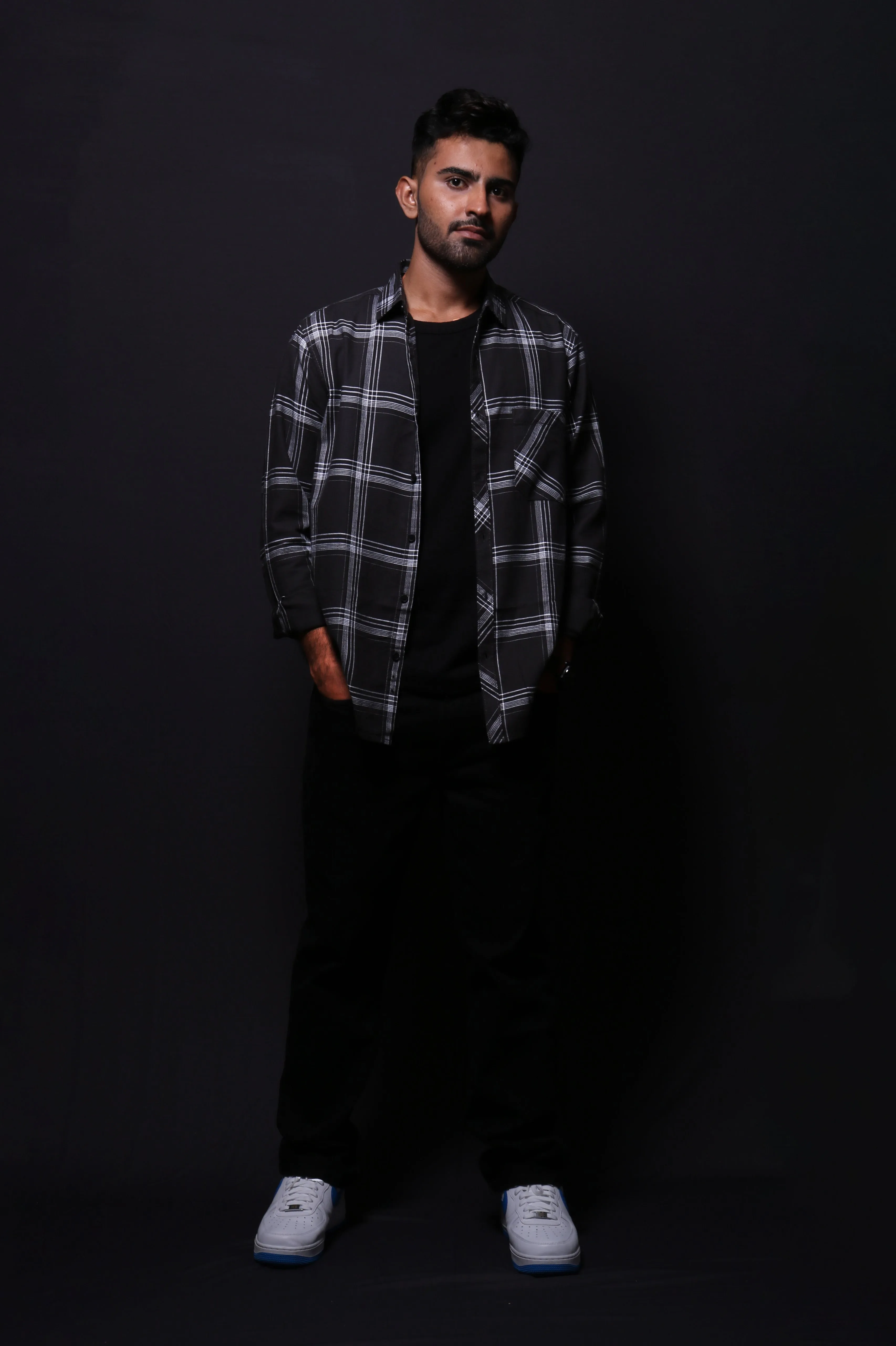 JONESBURG MEN'S BLACK CHECKS REGULAR FIT SHIRT