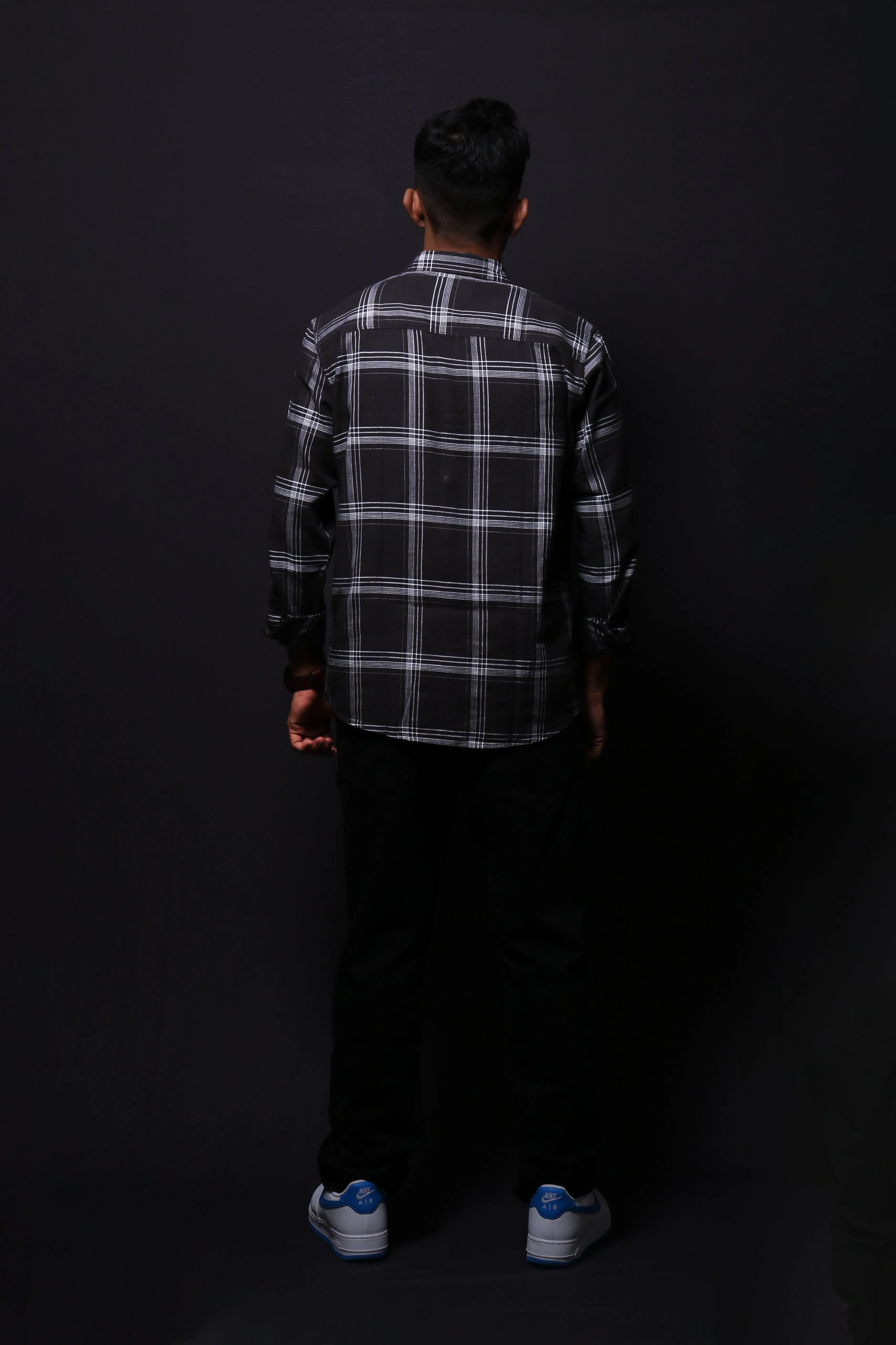JONESBURG MEN'S BLACK CHECKS REGULAR FIT SHIRT