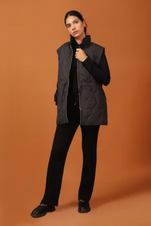 SLEEVELESS QUILTED JACKET