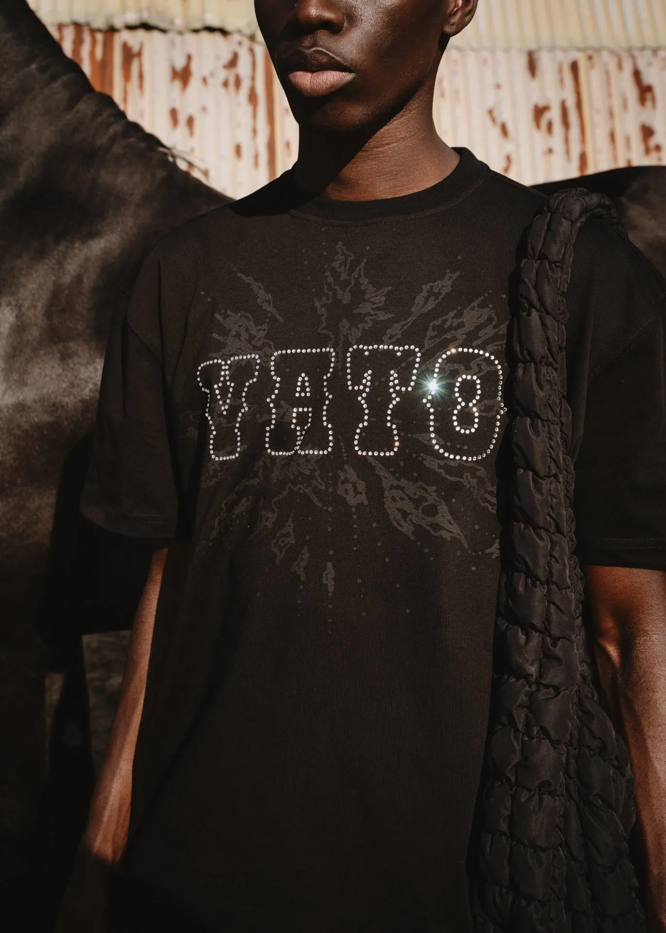 Tee Black