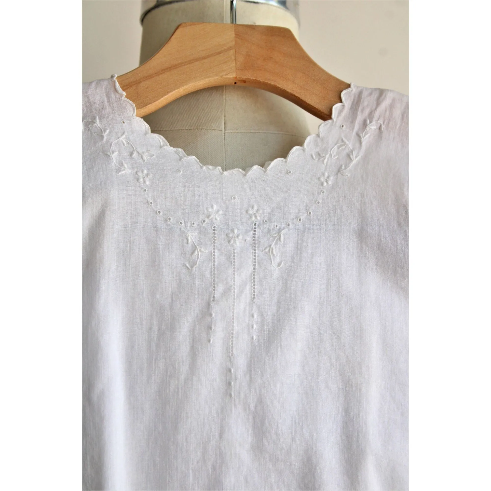 Vintage 1930s 1940s White Cotton Christening Or Baptism Dress