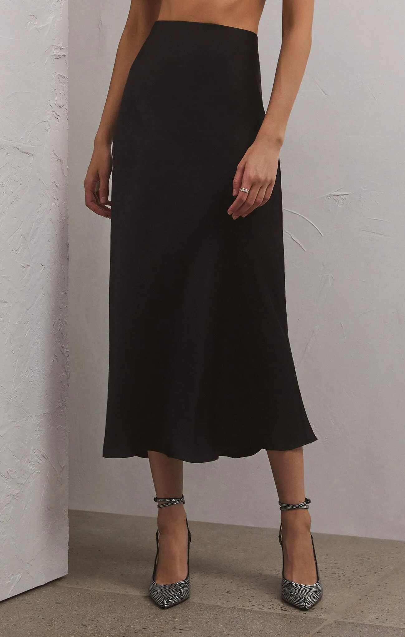 Z SUPPLY EUROPA POLY SHEEN SKIRT - BLACK