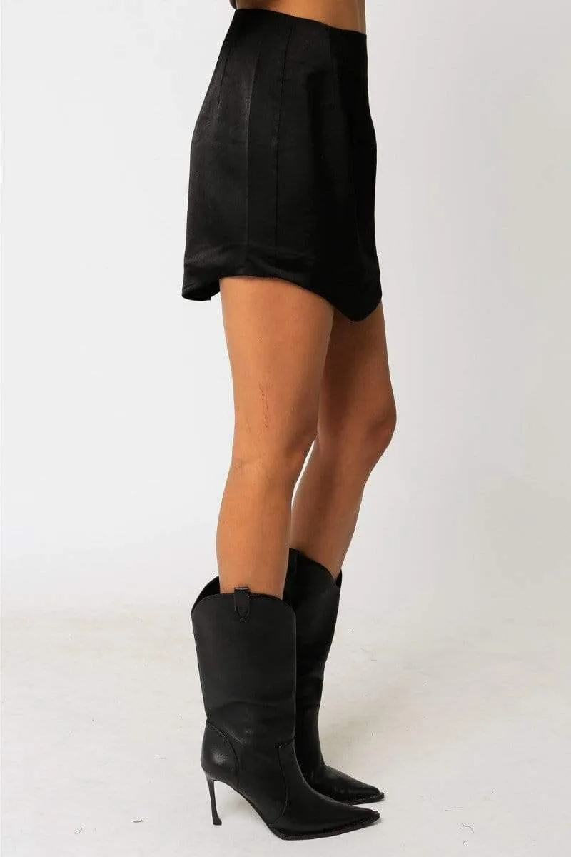 Zion Scoop Mini Skirt Black